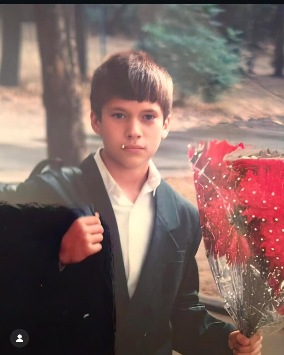 Паша Техник в детстве