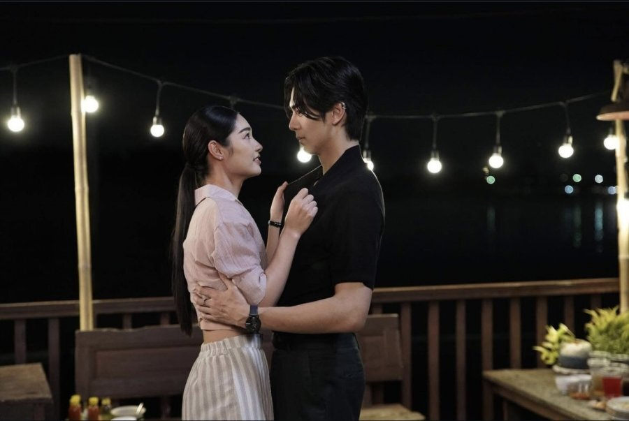 Кадр из лакорна "Пока солнце не встретится со звездой"