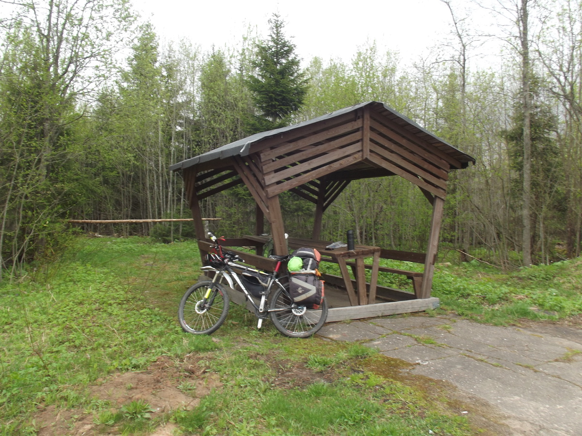 Завтрак в беседке