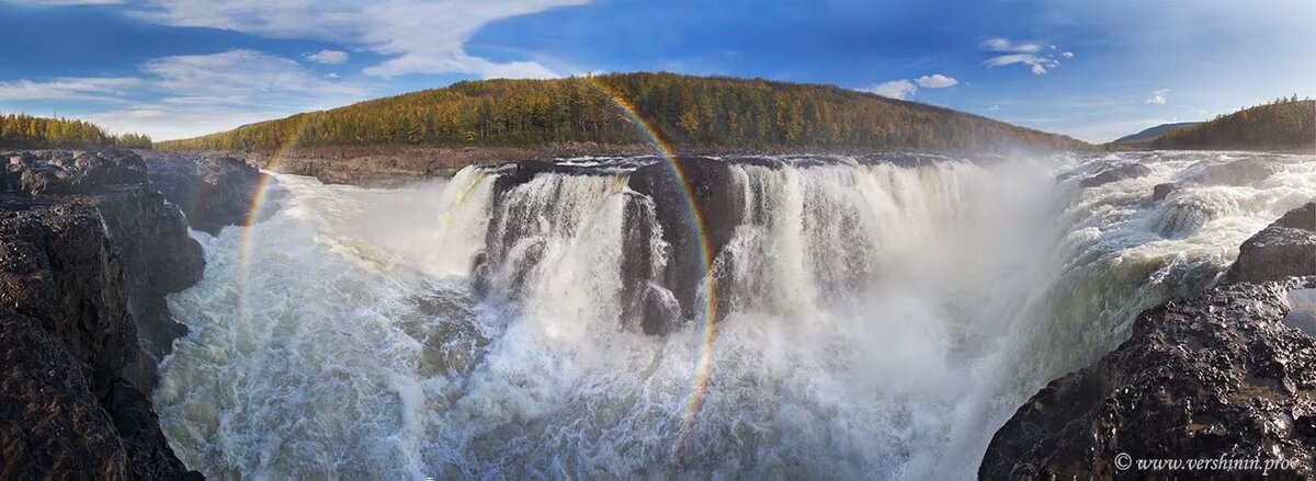 Вид на Большой Курейский водопад. Фото https://vershinin.pro/ Михаил Вершинин