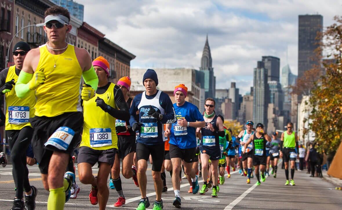    Марафонский бег — не такой безопасный вид спорта, как многие предполагают. Источник: sport-marafon.ru