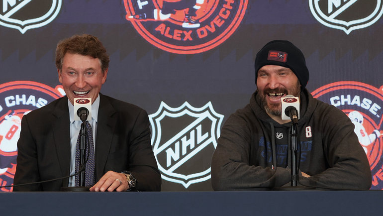    Уэйн Гретцки и Александр Овечкин. Getty Images