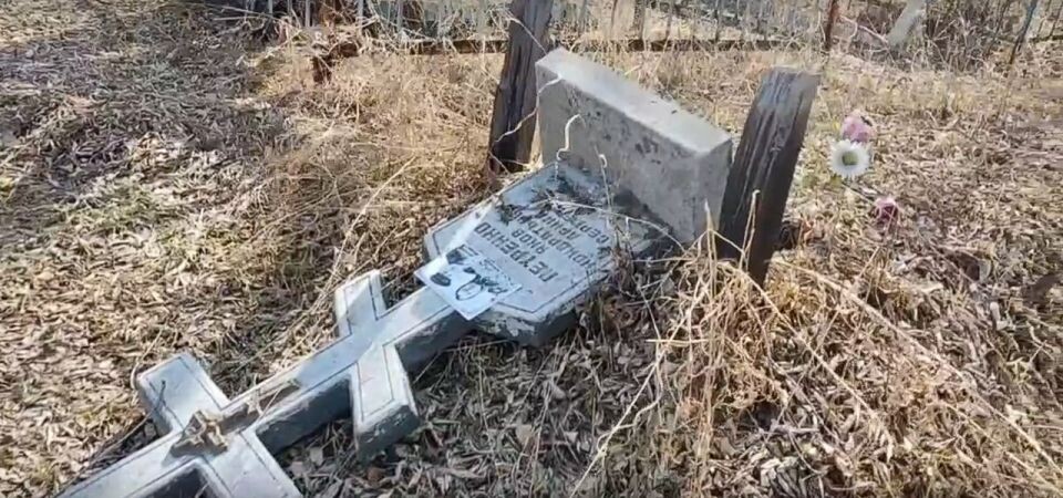    Вандалы разгромили клабище. Источник: "Типичный Камень-на-Оби"