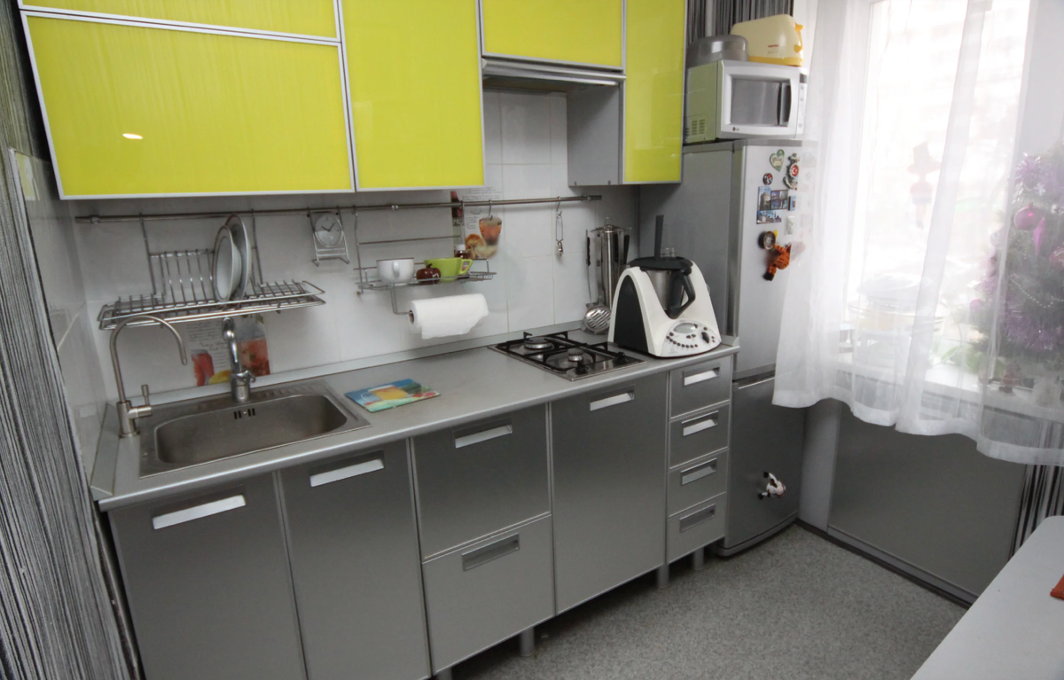 Это всё та же кухня, но с другими фасадами