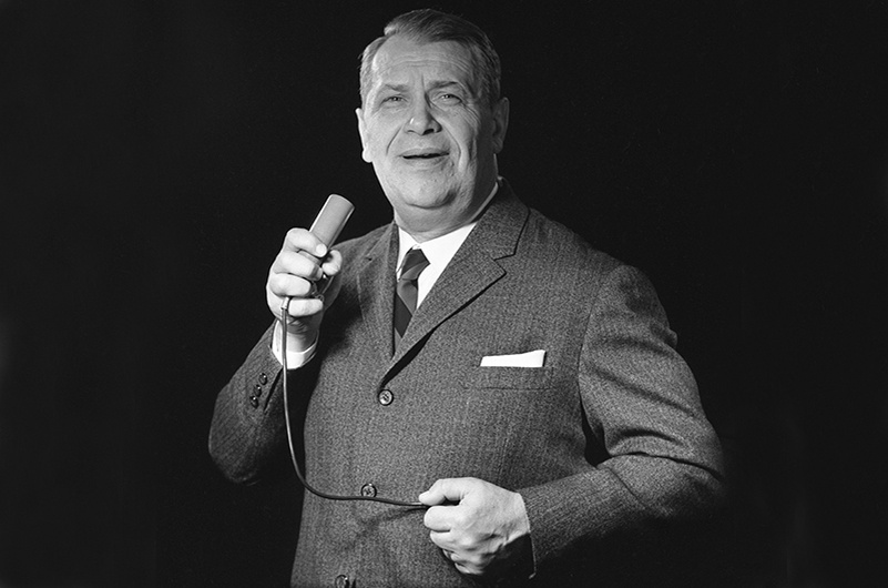 Марк Бернес