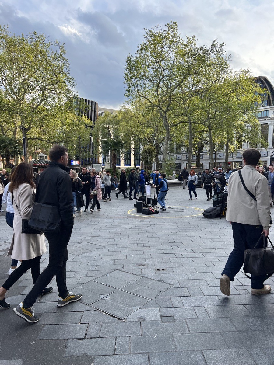 На улицах Лондона. Англия. Фото из личного архива