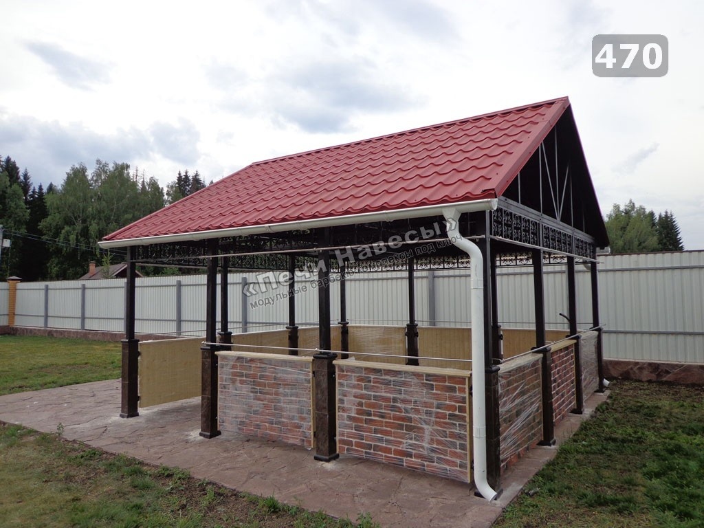 Двускатная крыша для барбекю комплекса