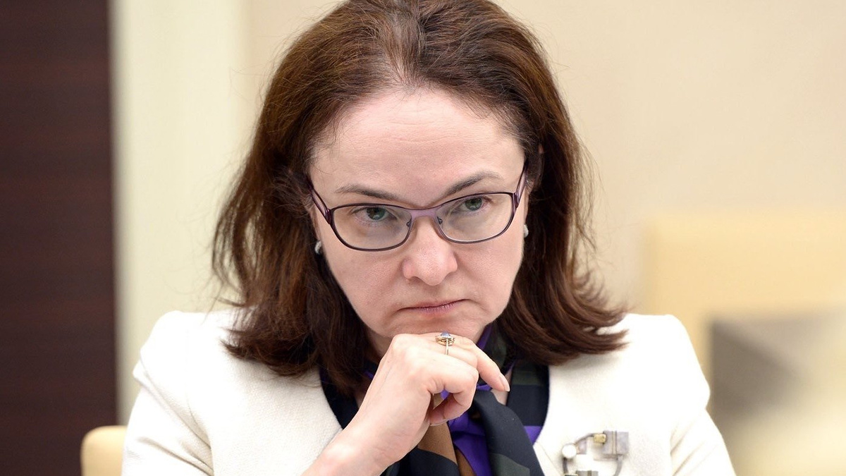 Как отказаться от навязанных услуг при оформлении кредита: разъяснение от Центробанка