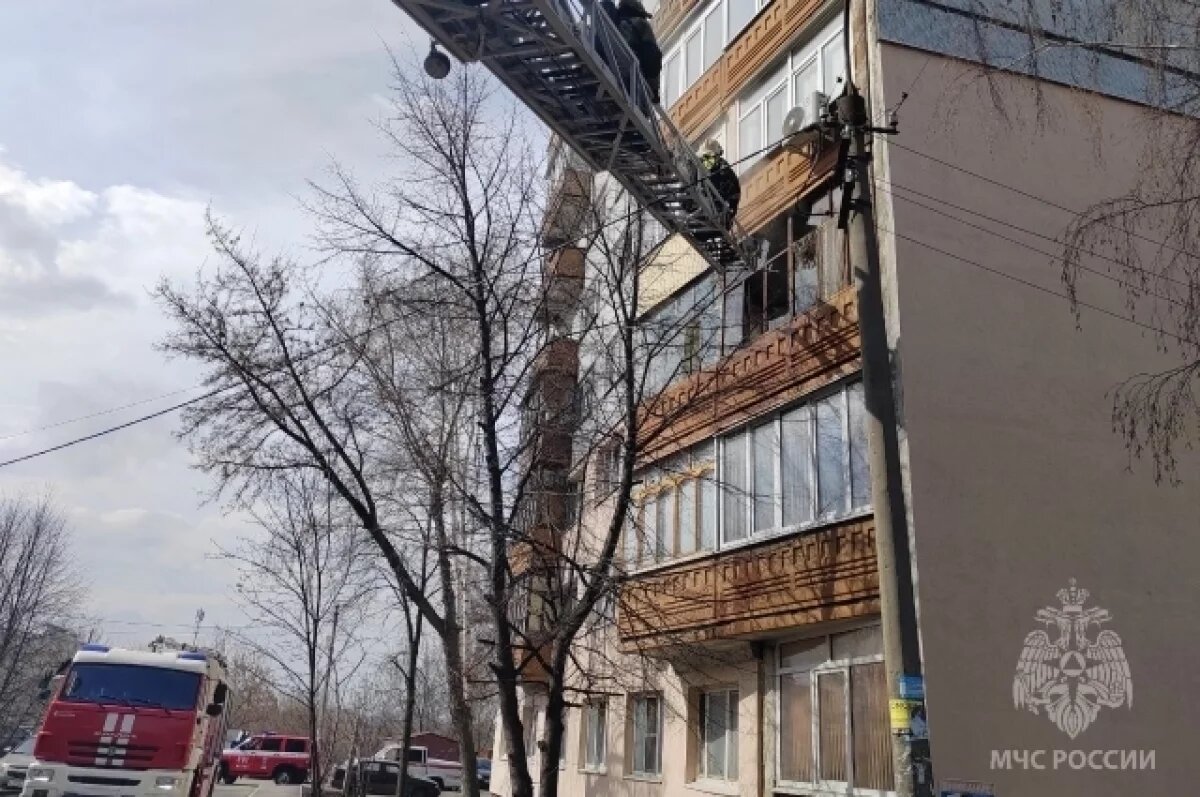    27 человек тушили пожар в квартире дома на улице Клары Цеткин в Пензе