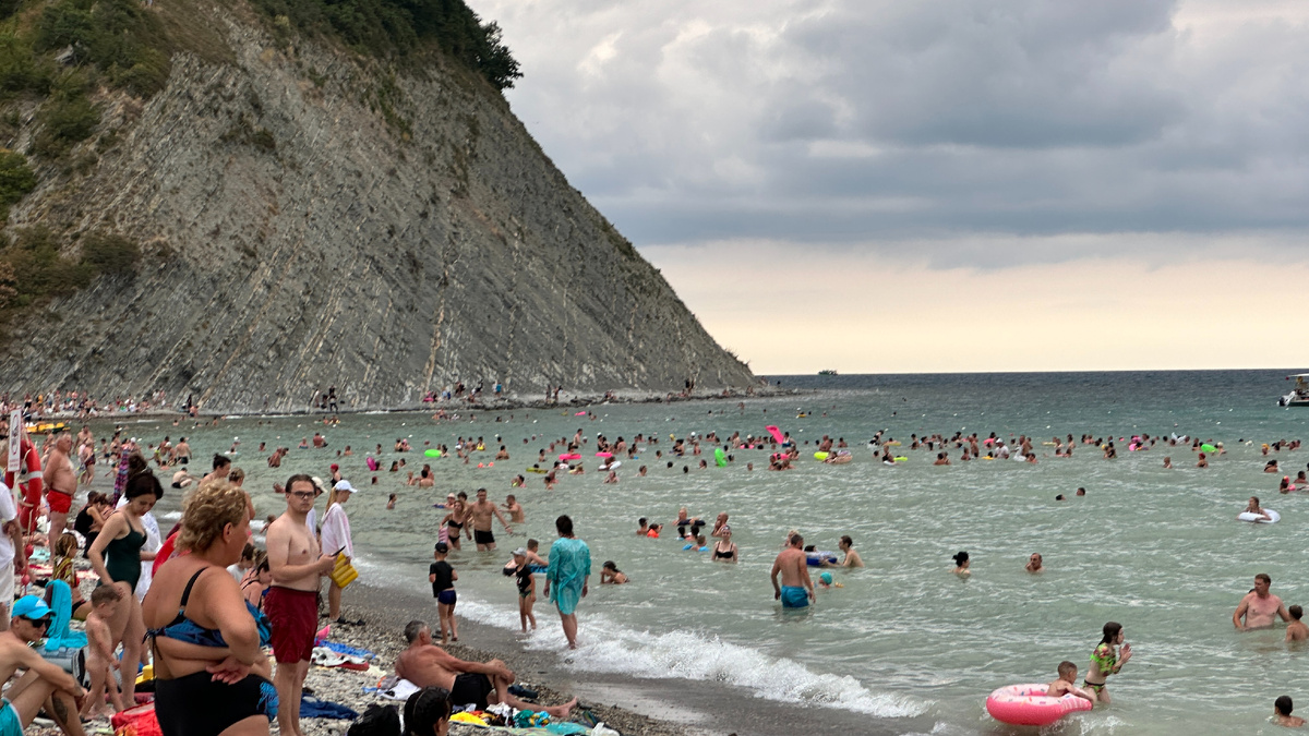 Архипо-Осиповка - пляж в сезон 