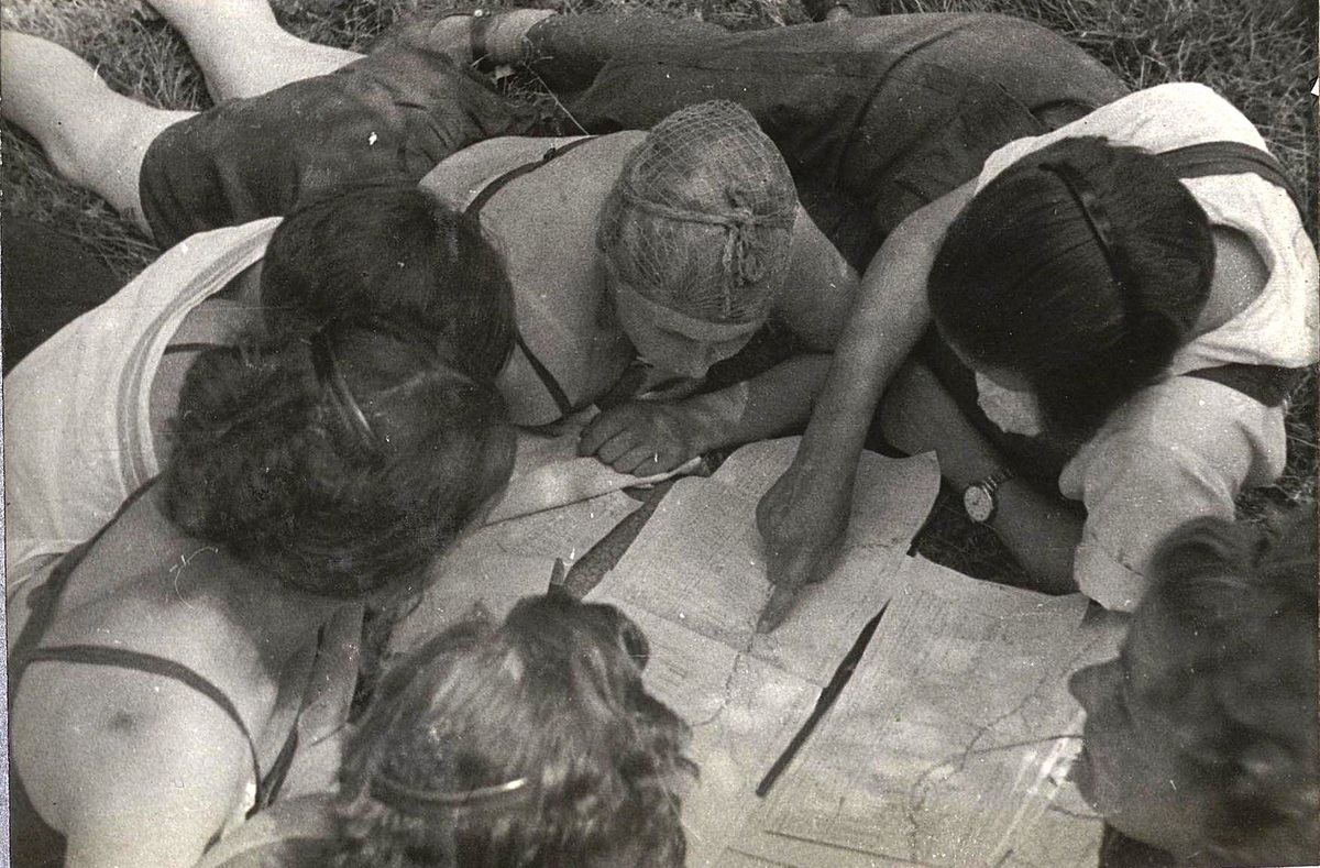 Альбом «Женский автопробег имени Сталинской конституции», хранится в ГИМ, инвентарный номер И IX 4101/68