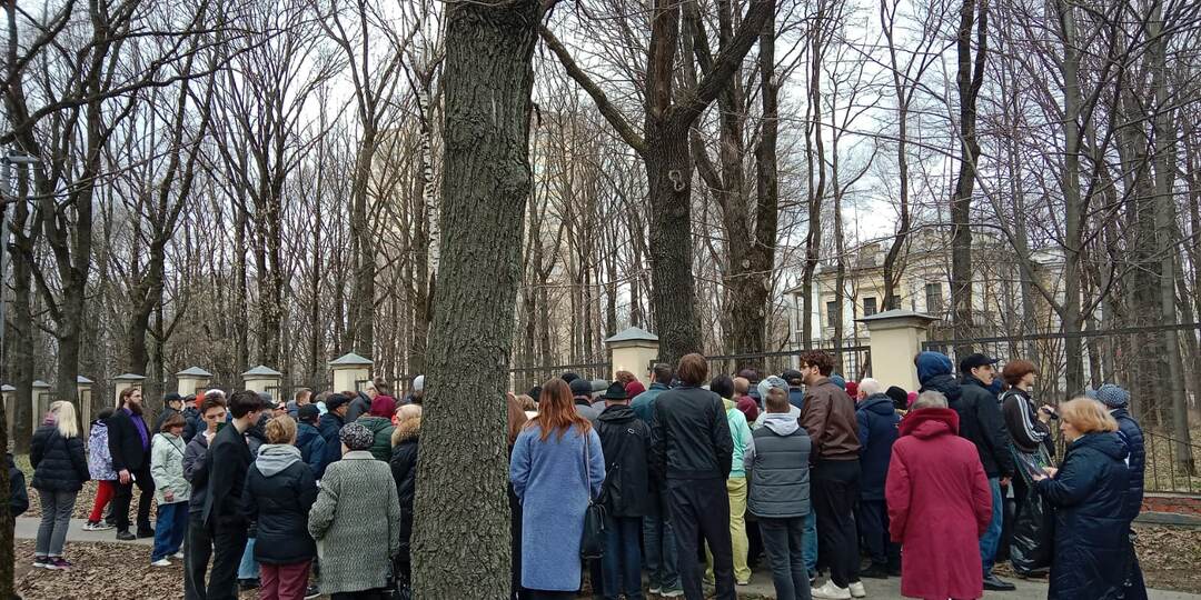Дача маршала Толбухина в Москве снова под угрозой вместе с рощей. Все для застройки человейниками!