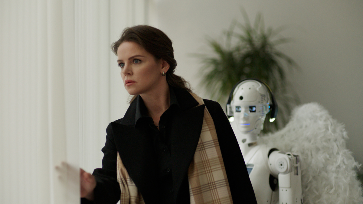 Роль исполняет А. Славина, и делает это с таким тактом и светом, что хочется просто сесть рядом с её героиней и помолчать.