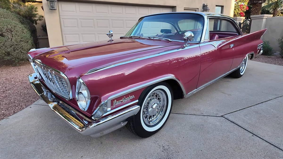 Chrysler New Yorker 1961
