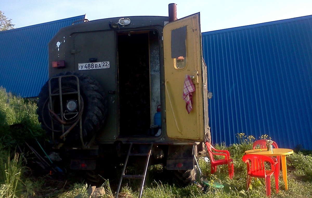 ГАЗ-66, он же наш домик на колесах.