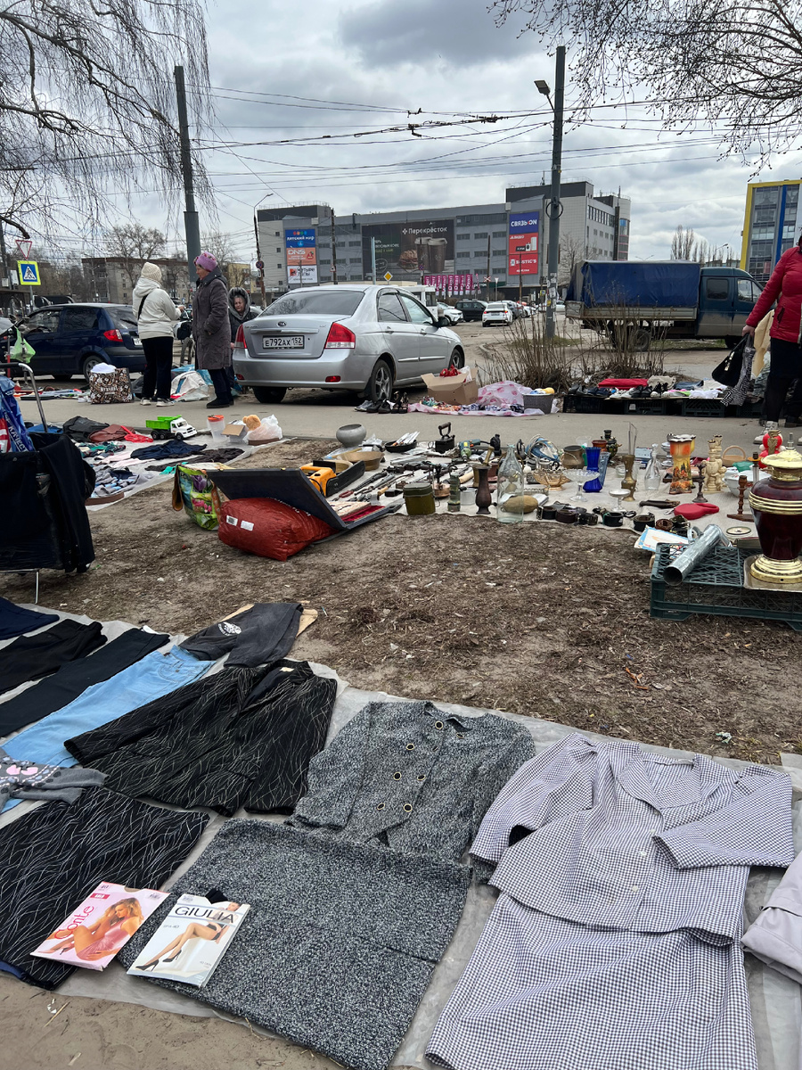 Женская одежда в ассортименте 