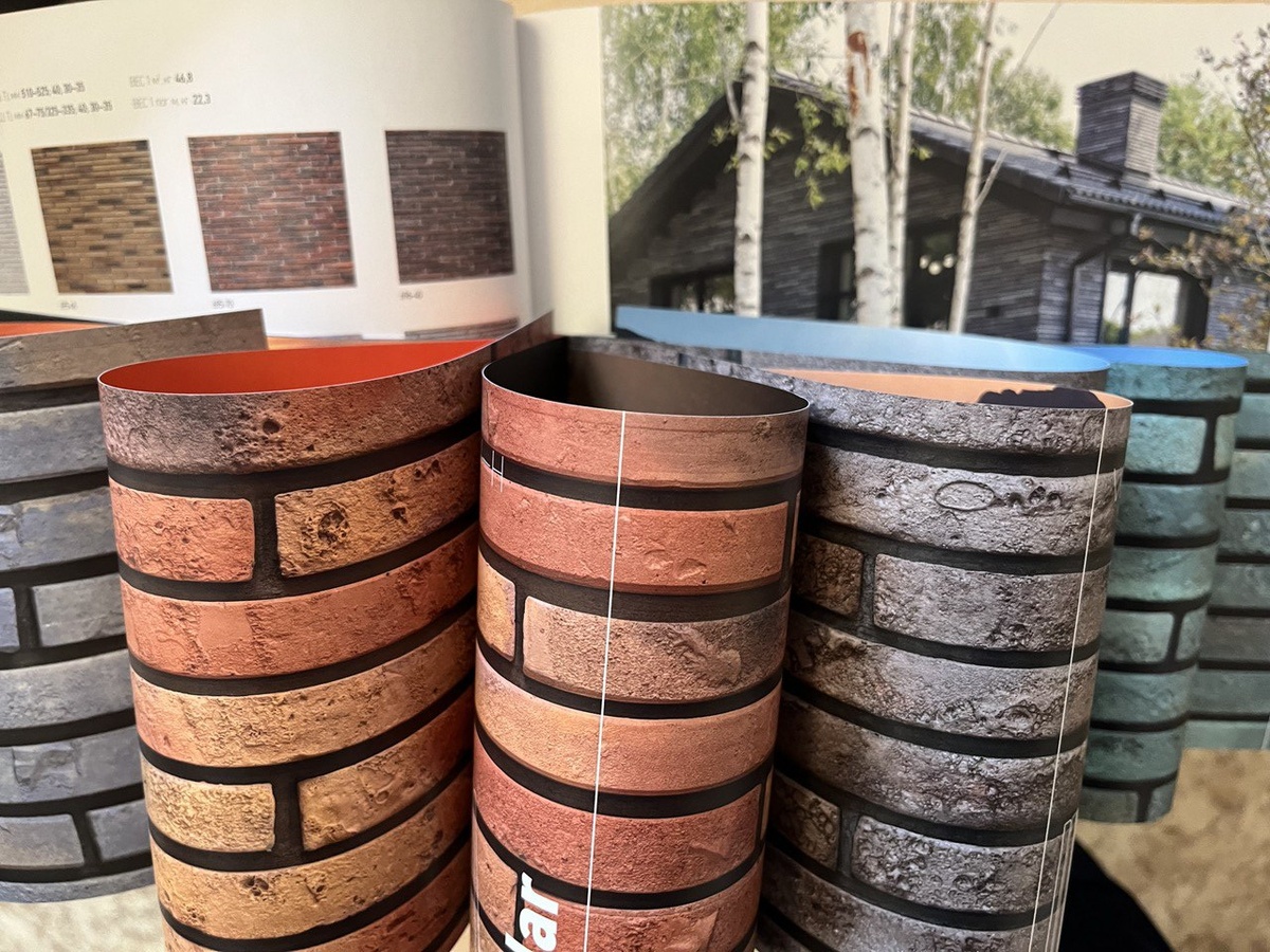 Новые краски и фактуры облицовочного материала для фасада на выставке MosBuild 2025. Фото: Конкорд Групп