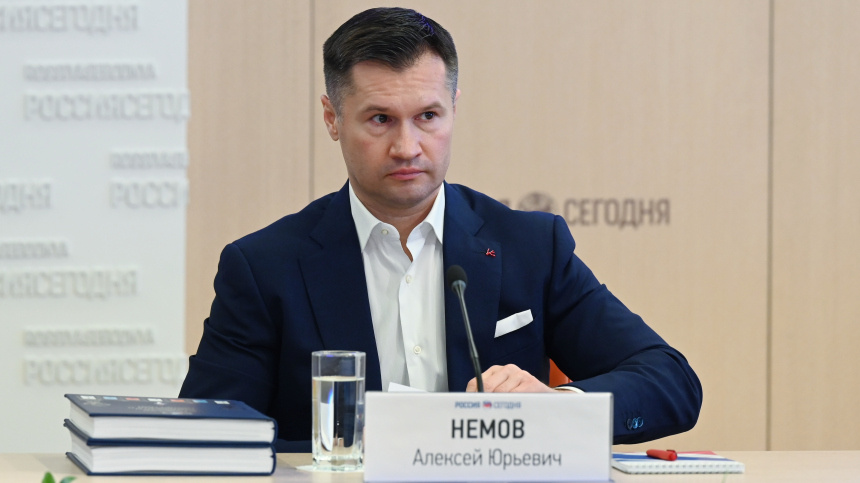    Фото: © РИА Новости/ Нина Зотина; © РИА Новости/ Сергей Пятаков; 5-tv.ru