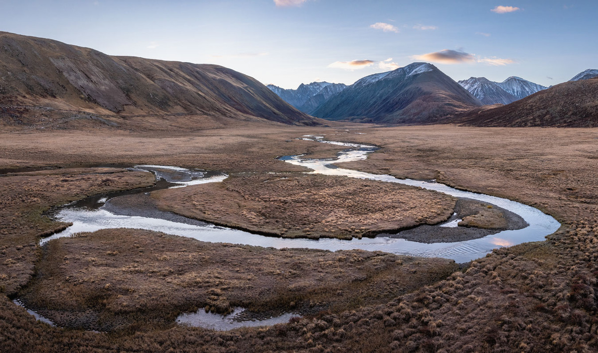 Петли Нарын-Гол.