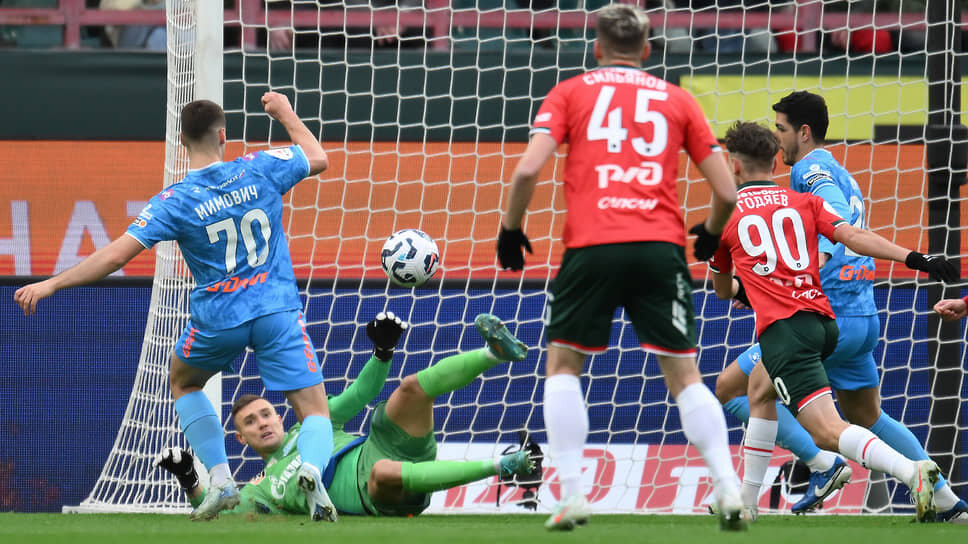 Матч между командами «Локомотив» (Москва) и «Зенит» (Санкт-Петербург) .📷Фото: Иван Водопьянов / Коммерсантъ
