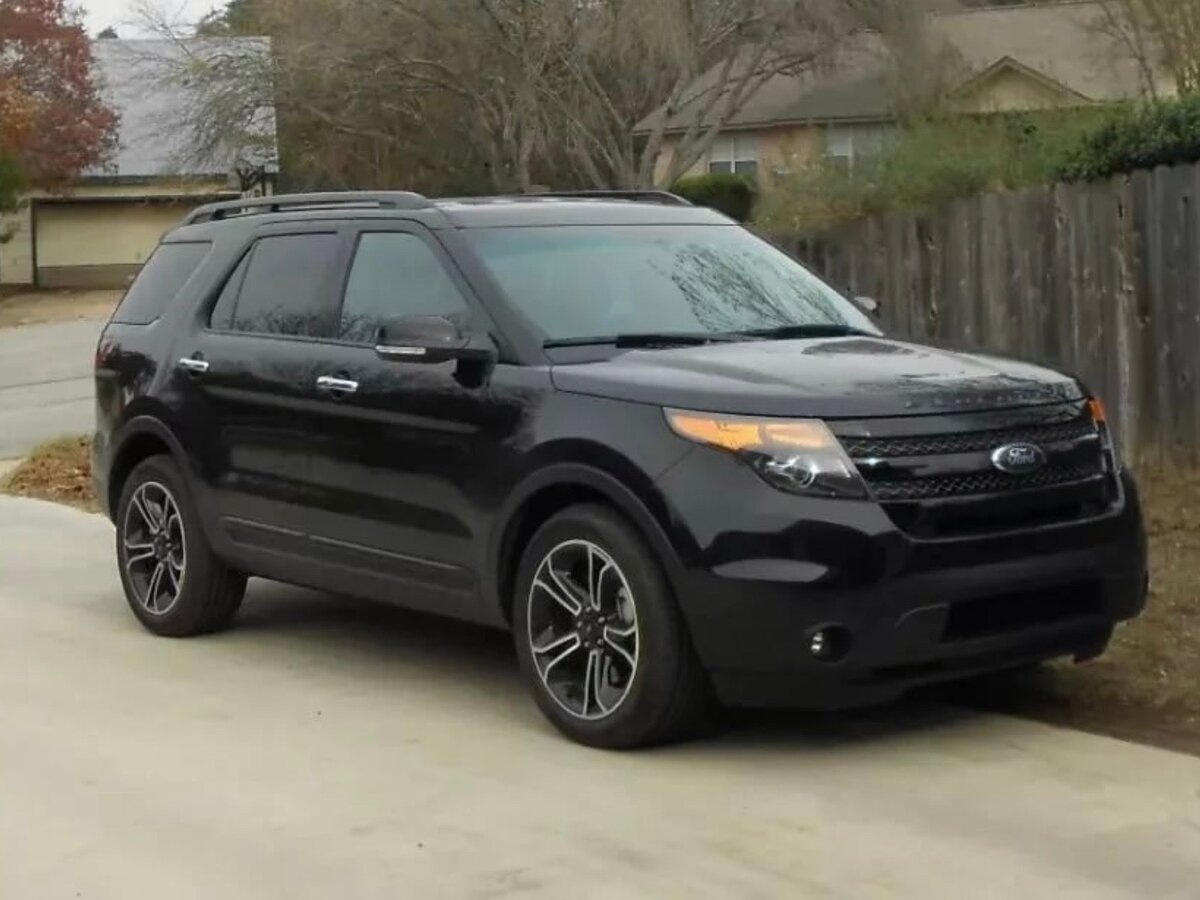 Фото заимствовано - https://auto.ru/cars/used/sale/ford/explorer/1097210470-0d3b2cb0/