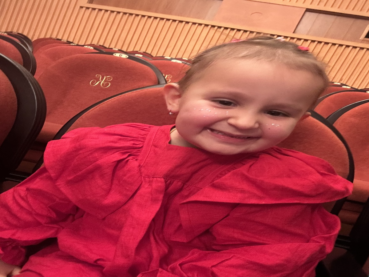 Красивый, современный и комфортный зал в кукольном театре «Крошка» в Мордовии