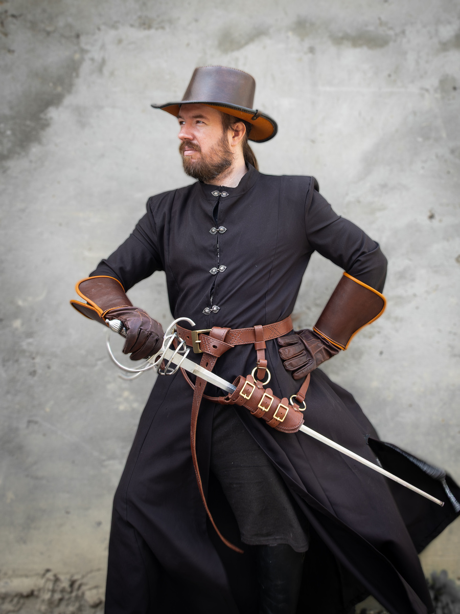 Поясной ремень и перевязь для ролевого оружия, сделанные в нашей мастерской 