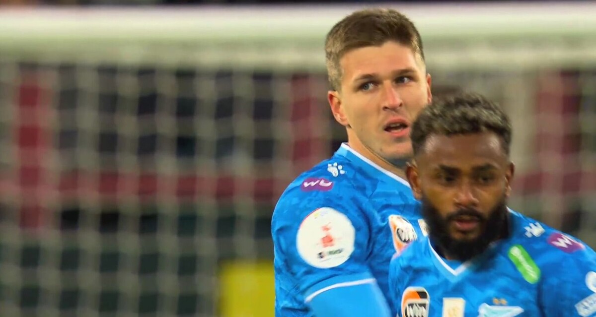     Источник: Стоп-кадр видео