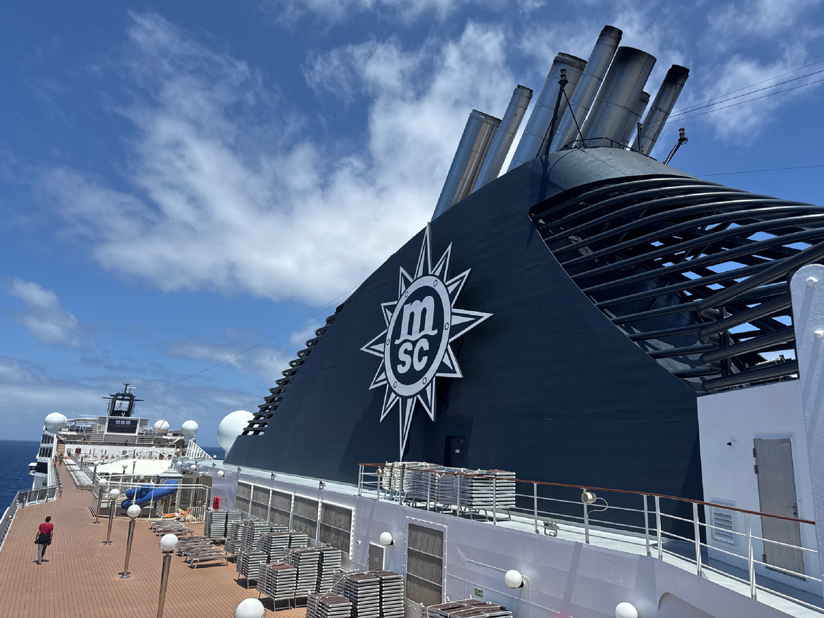 Лайнер MSC Poesia