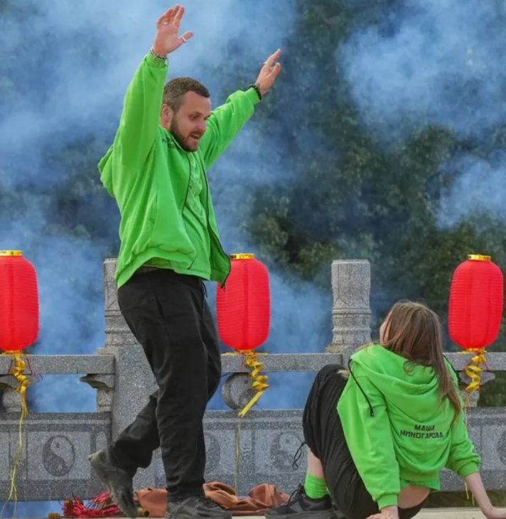 Кадр из шоу "Скоровища императора" 06.04.2025