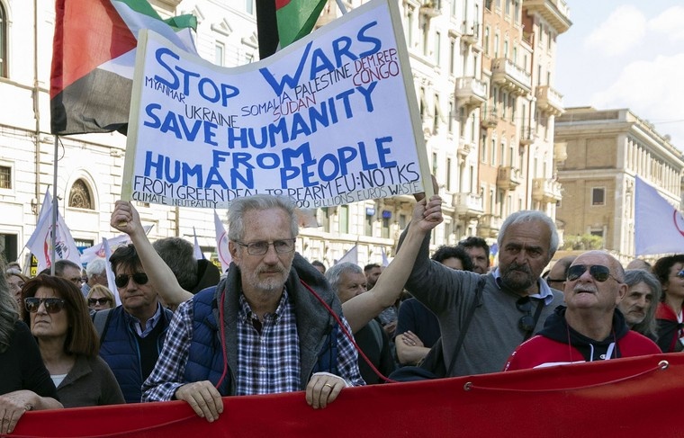    IMAGO/ANDRE PAIN/Global Look Press