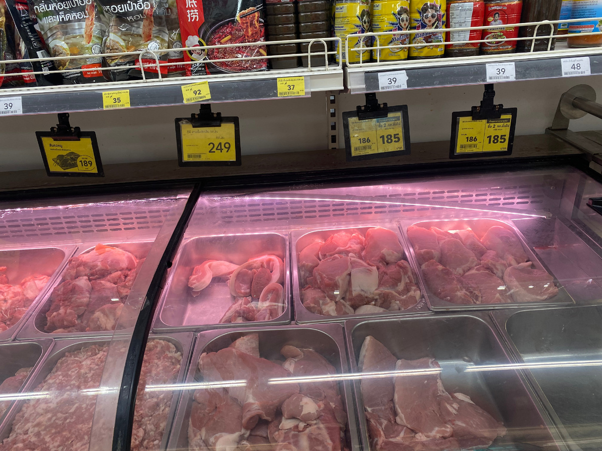 Цена свинины в Теско Лотусе (Паттайя), 24 марта 2025
