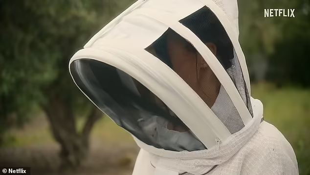 Именно такой костюм мне нужен, Шарлотта обзавидуется!