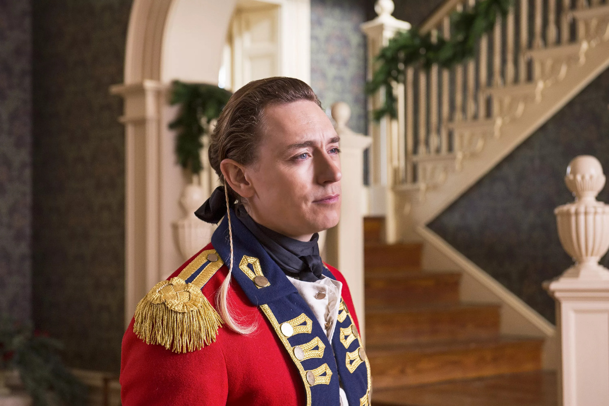 Джей Джей Филд в роли Джона Андрэ в сериале Поворот: шпионы Вашингтона