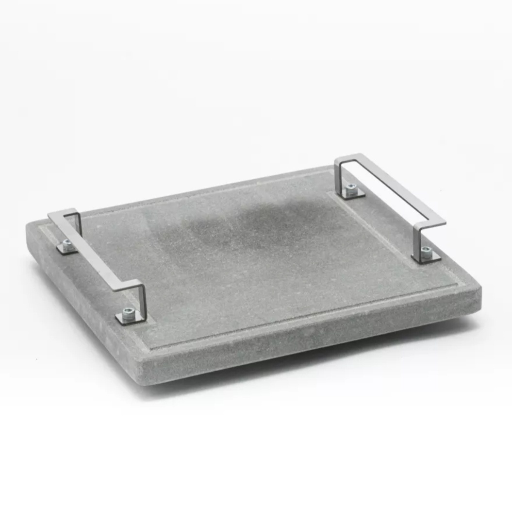 Для себя я этот способ открыл давно и как то случайно , возможно просматривал какой то фильм или какую то телепередачу. И в голове промелькнула мысль , пожарить стейк на камне 😋