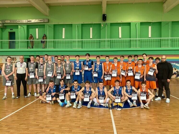     Спортсмены из Биробиджана одержали победу в Первенстве ЕАО по баскетболу фотО: пресс-служба департамента по физической культуре и спорту области