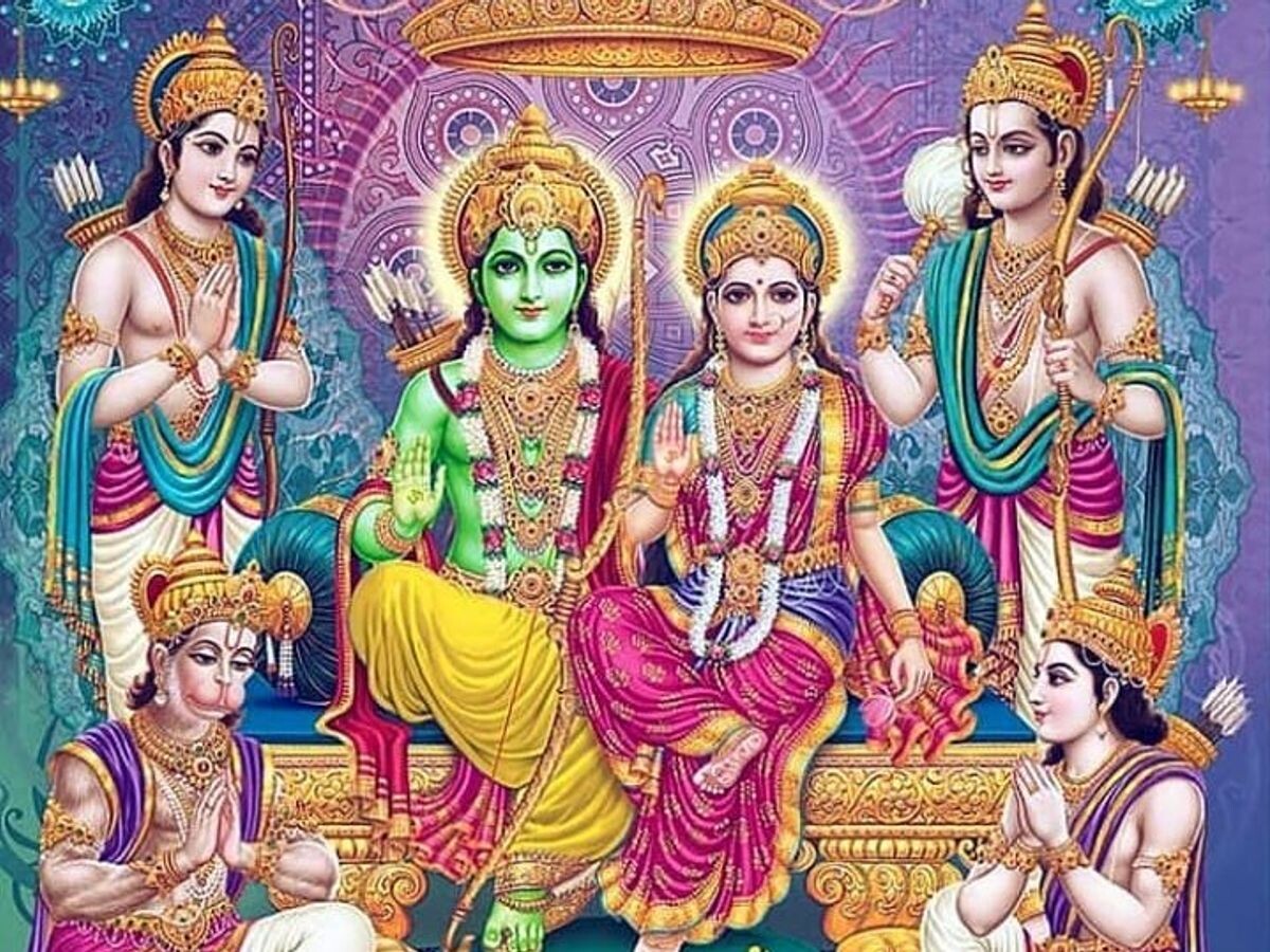 (источник изображения: https://the-spiritualtalks.com/wp-content/uploads/2021/05/Lord_Rama_Hanuman_Instagram.jpg)