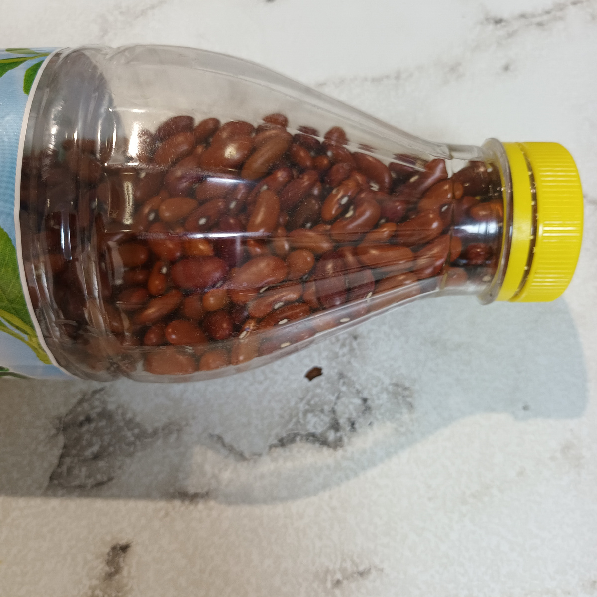 Фото автора. Храню семена в бутылочке(очень удобно)