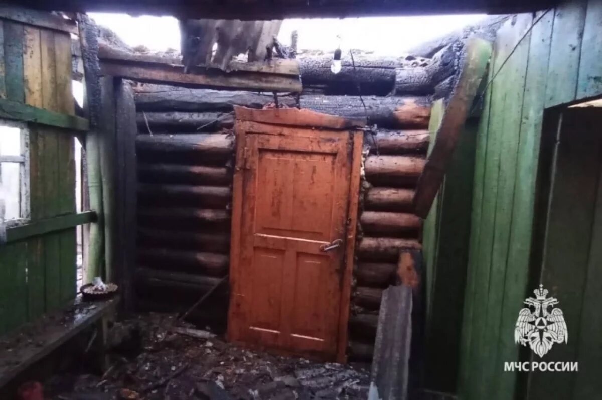    В Башкирии загорелась веранда жилого дома