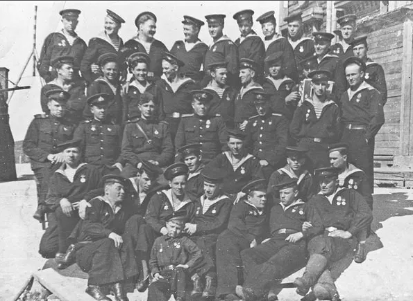 Отряд Леонова, конец 1943 года