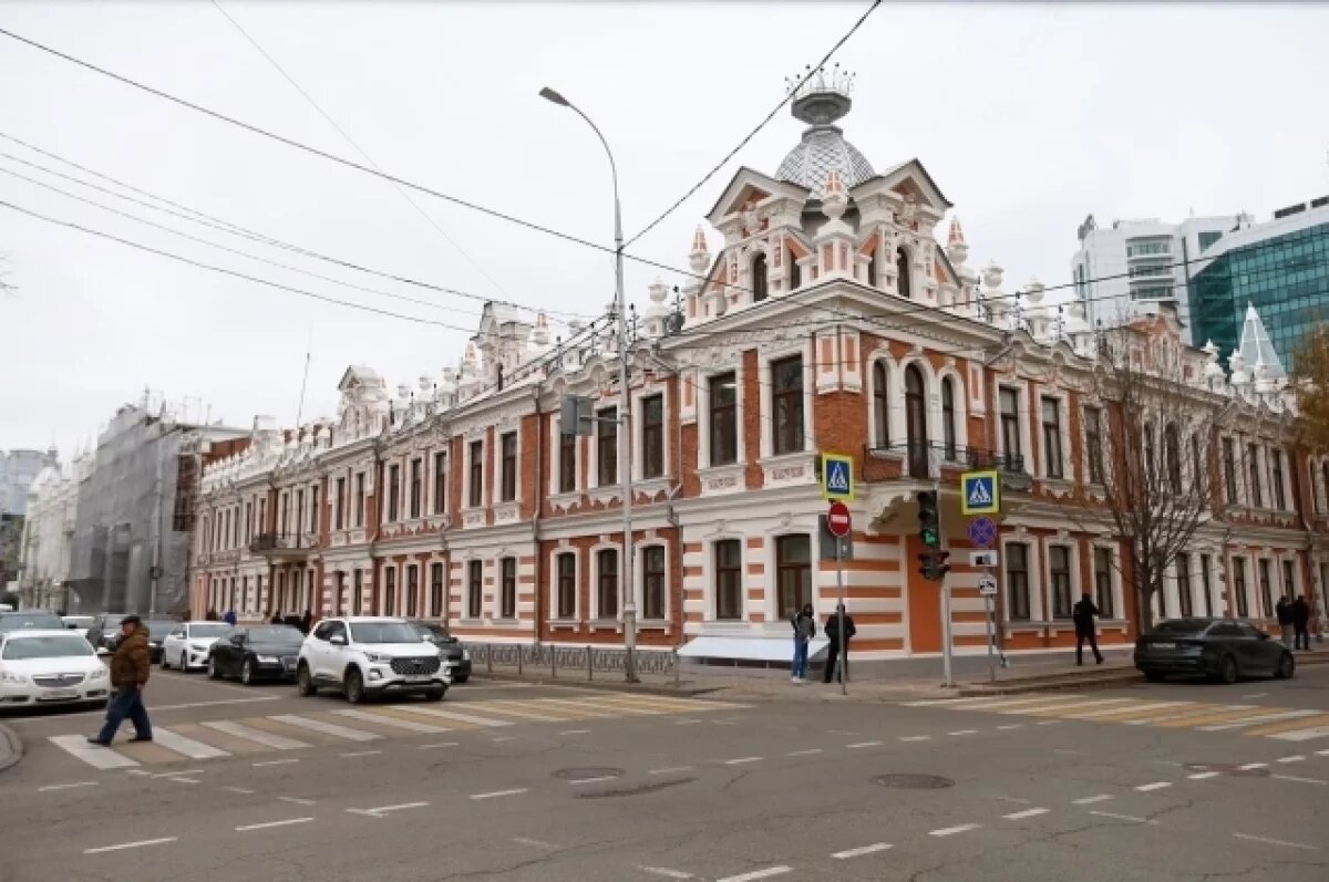    В Краснодаре десятки улиц, переулков и проездов носят имена участников Великой Отечественной войны.