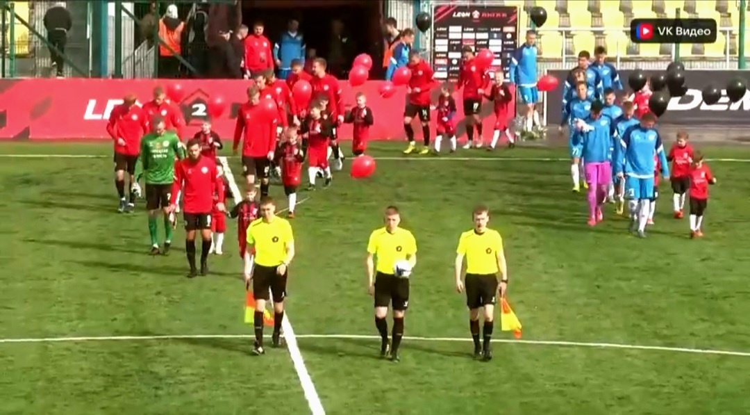 В ясный и солнечный субботний день в Липецке... 