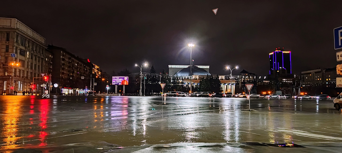 Центр Новосибирска после дождя