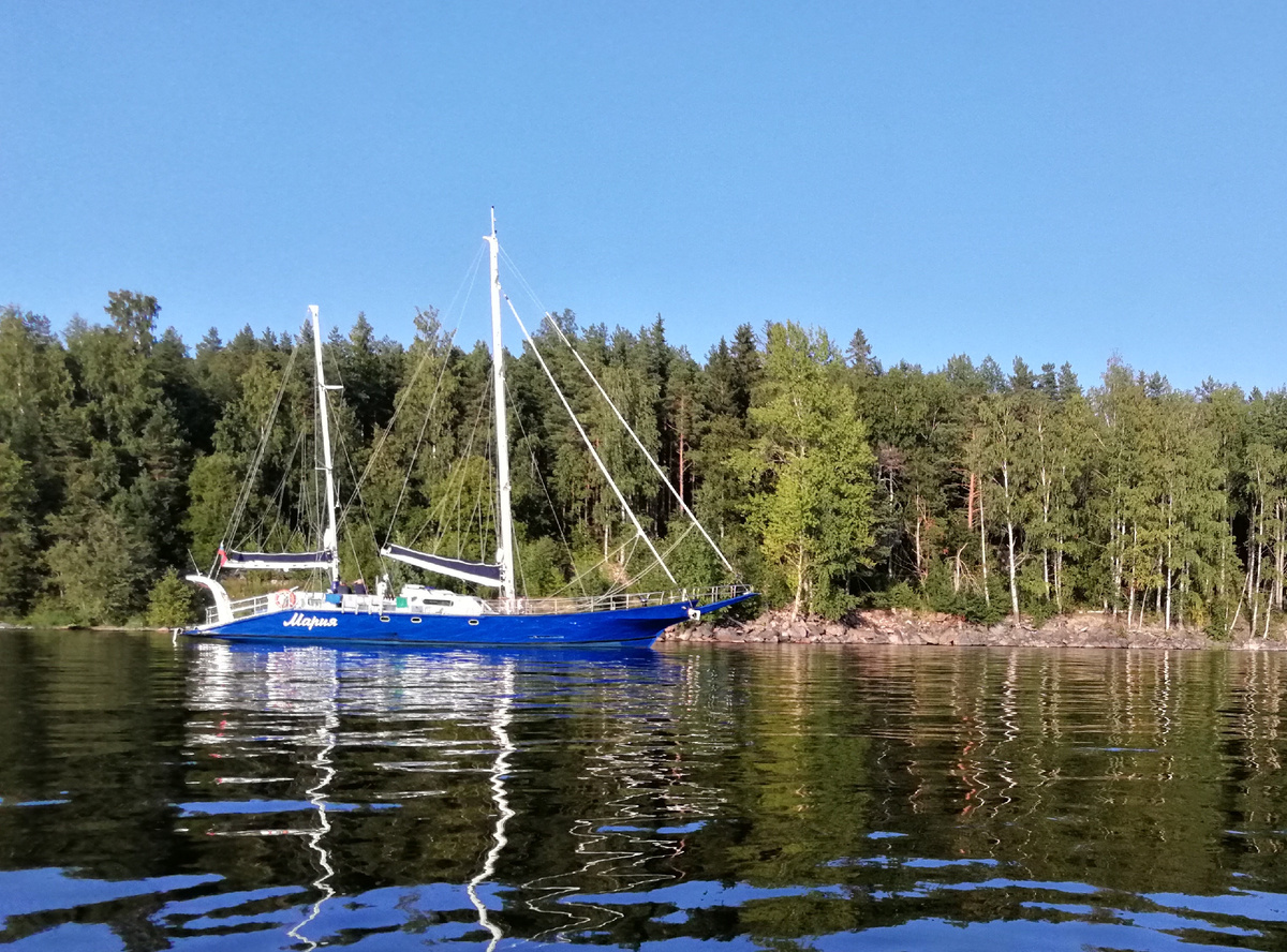 Яхта Мария на стоянке.