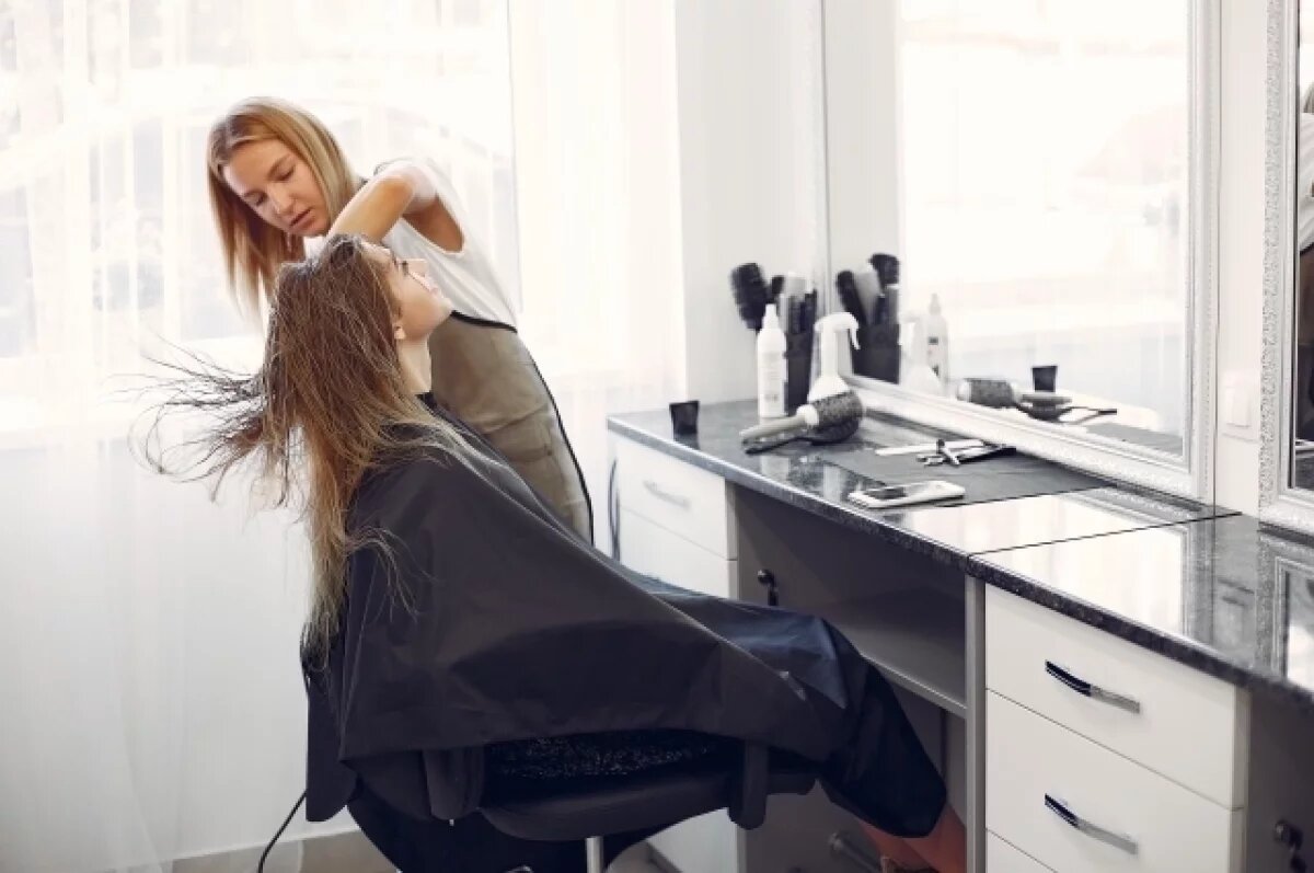    Нижегородский трихолог предупреждает, чем может навредить окрашивание волос