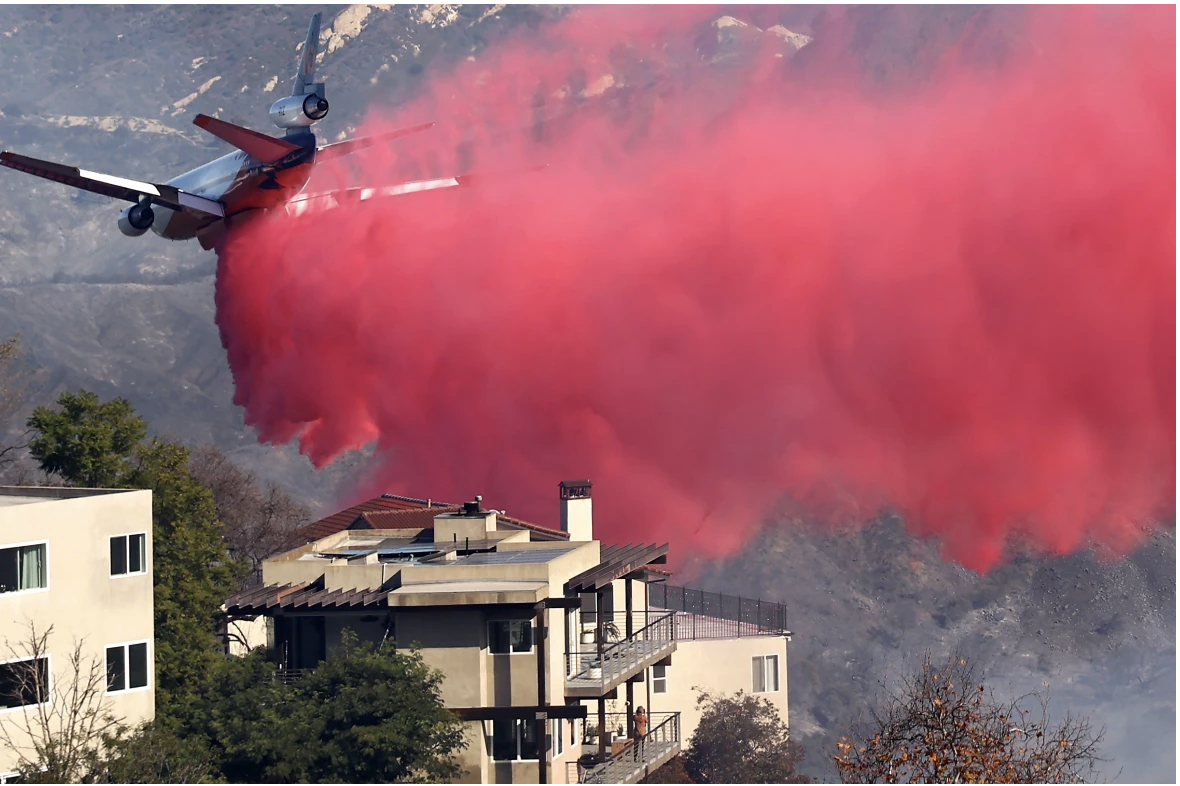 Источник: https://laist.com/news/climate-environment/how-much-toxic-heavy-metal-is-in-that-bright-red-fire-retardant-we-had-it-tested-to-find-out