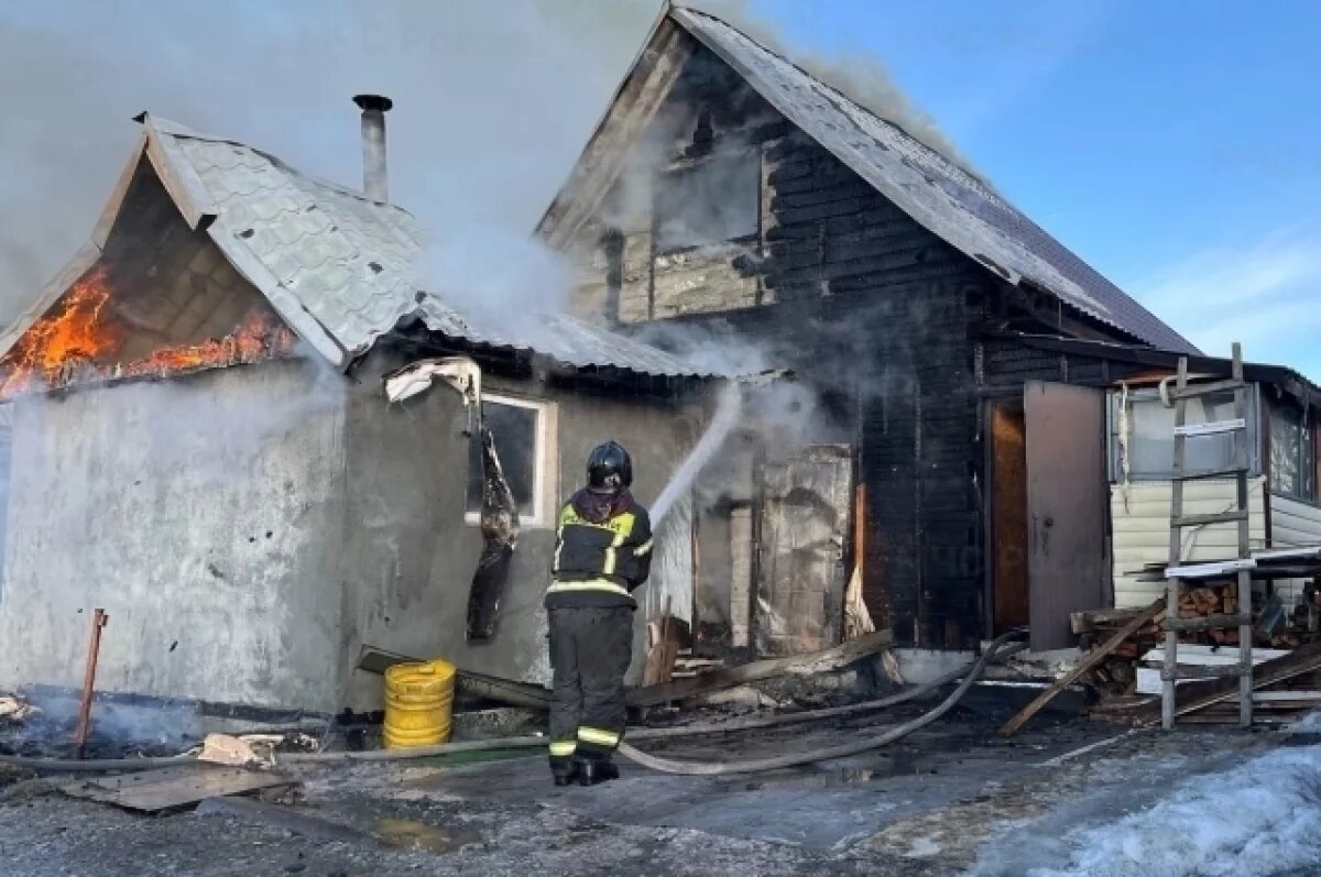    18 пожаров потушили за сутки в Свердловской области, есть погибший
