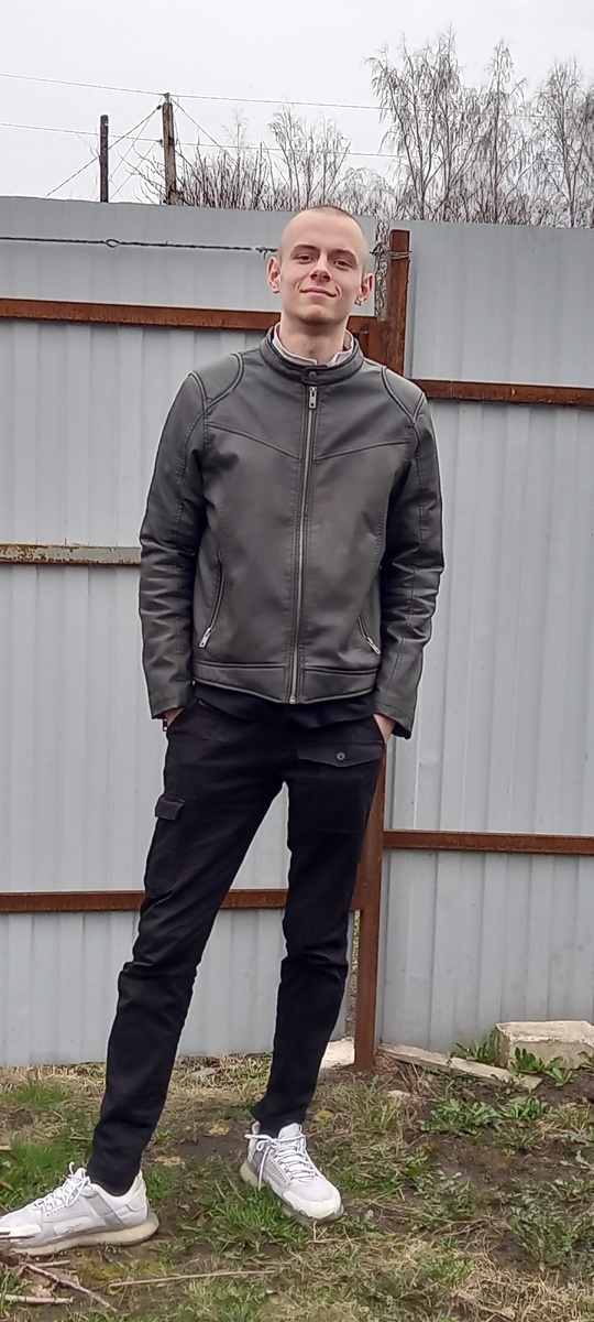 Это мой внучёк, Роман.19 лет ему сегодня.