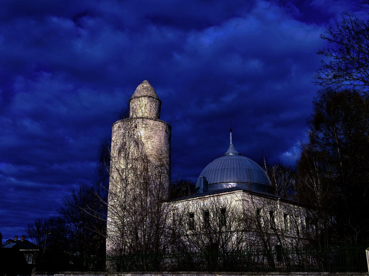 г. Касимов, пл. Победы, Ханская мечесть с минаретом. Постройка XVI века.