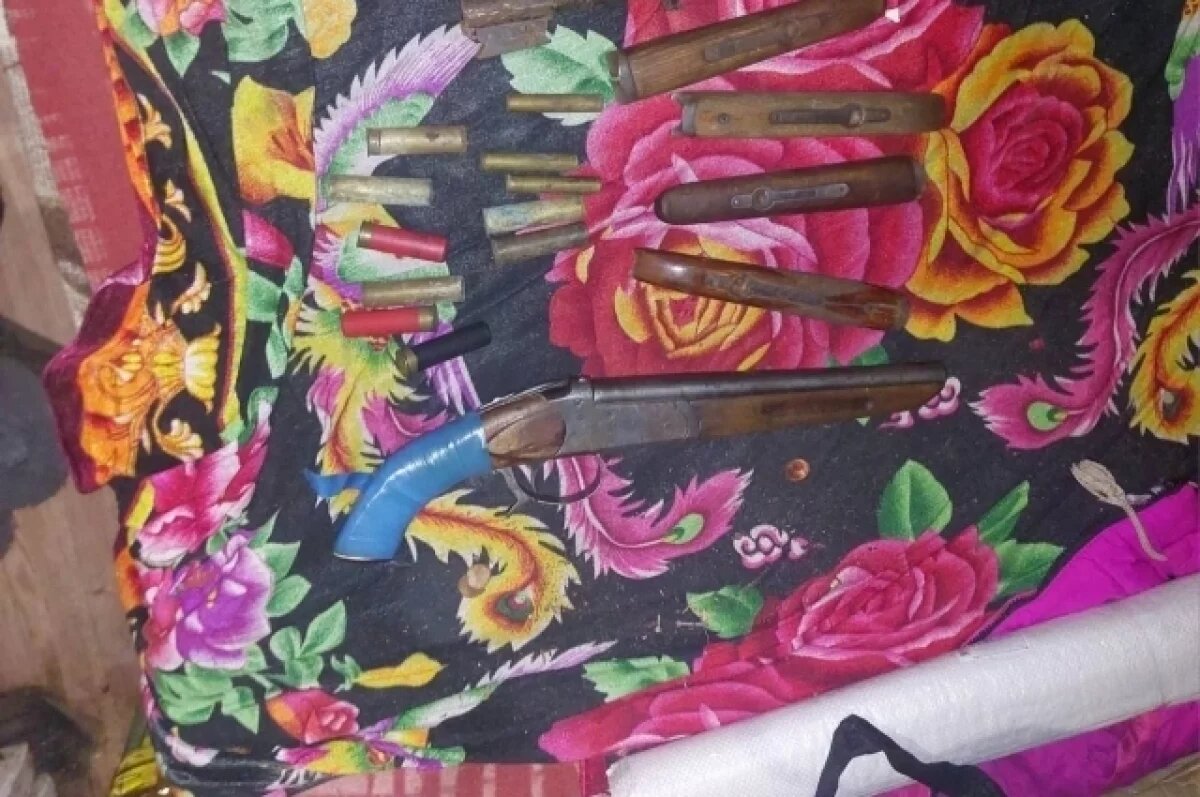    У жителя Красноярского края изъяли оружие и порох, которые он нашел в лесу